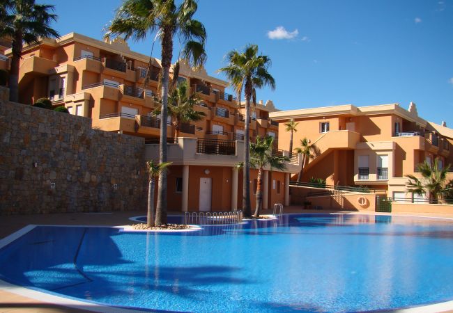 serviden - la sella - jacaranda serviden, alquiler, la sella, deniaplaya.com, vacaciones rurales, hotel con encanto, senderismo, tenis, sakya, jardin albarda