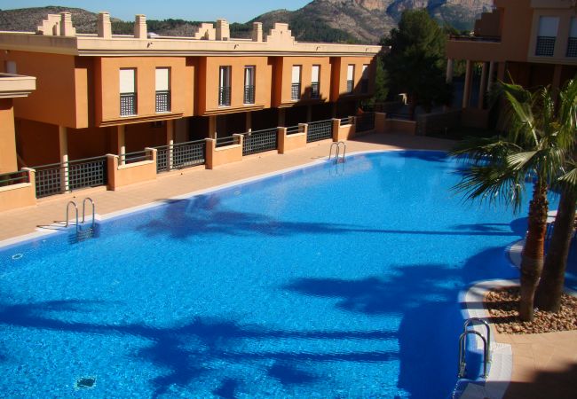 serviden - la sella - jacaranda serviden, alquiler, la sella, deniaplaya.com, vacaciones rurales, hotel con encanto, senderismo, tenis, sakya, jardin albarda