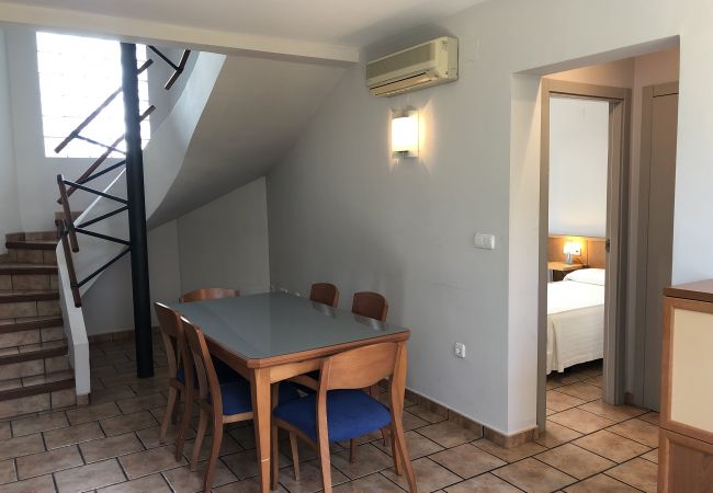 pinaret la sella serviden, alquiler, la sella, deniaplaya.com, vacaciones rurales, hotel con encanto, senderismo, tenis, sakya, jardin albarda