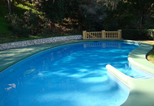 serviden - la sella - aptos la sella serviden, alquiler, la sella, deniaplaya.com, vacaciones rurales, hotel con encanto, senderismo, tenis, sakya, jardin albarda