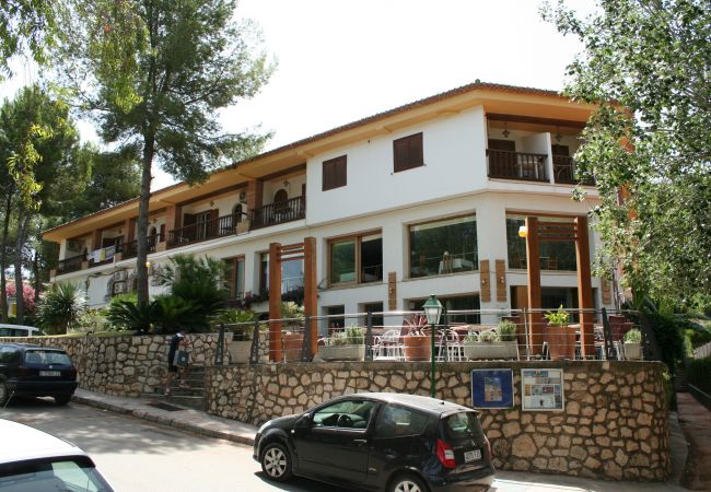 serviden - la sella - aptos la sella serviden, alquiler, la sella, deniaplaya.com, vacaciones rurales, hotel con encanto, senderismo, tenis, sakya, jardin albarda