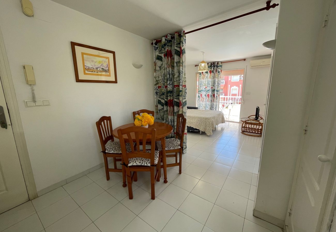 Estudio en Denia - JAZMINES