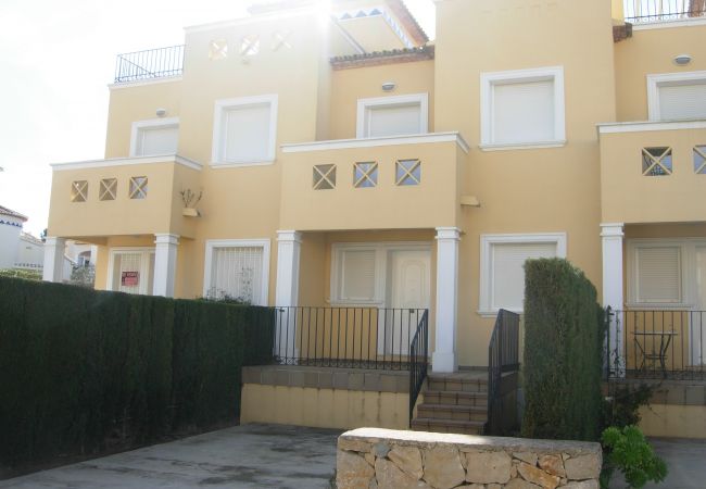 serviden - la sella - pinares serviden, alquiler, la sella, deniaplaya.com, vacaciones rurales, hotel con encanto, senderismo, tenis, sakya, jardin albarda