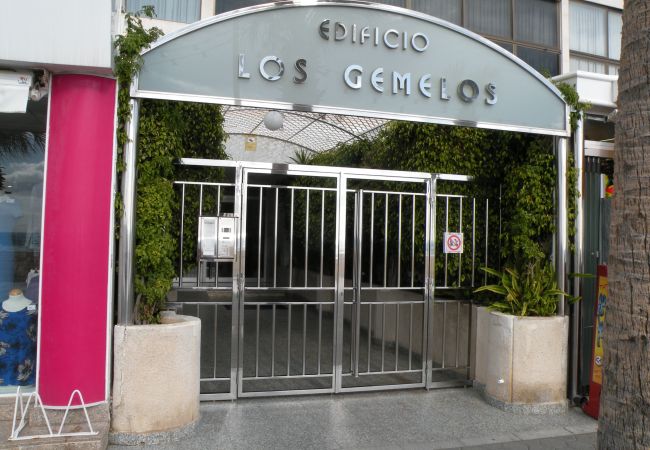 Apartamento en Benidorm - LOS GEMELOS     (2 DORMITORIOS) Apartamento en Benidorm - LOS GEMELOS     (2 DORMITORIOS)