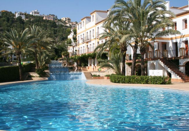 serviden - la sella - zarzas serviden, alquiler, la sella, deniaplaya.com, vacaciones rurales, hotel con encanto, senderismo, tenis, sakya, jardin albarda