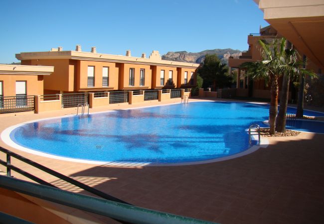 serviden - la sella - jacaranda serviden, alquiler, la sella, deniaplaya.com, vacaciones rurales, hotel con encanto, senderismo, tenis, sakya, jardin albarda