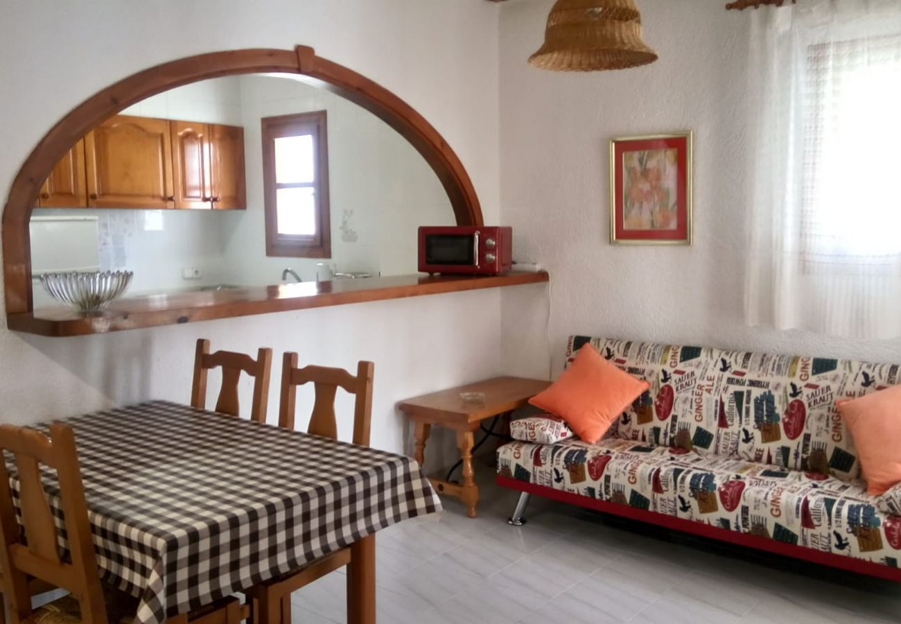 serviden - la sella - zarzas serviden, alquiler, la sella, deniaplaya.com, vacaciones rurales, hotel con encanto, senderismo, tenis, sakya, jardin albarda