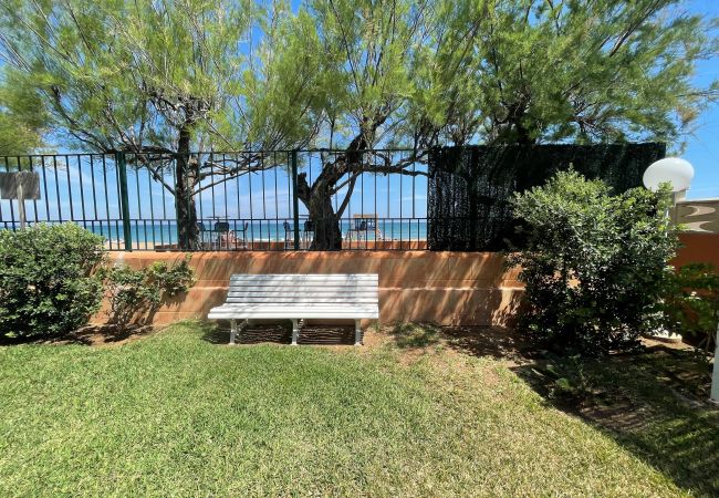 Apartamento en Denia - TETOM BAJO EN PRIMERA LINEA DE PLAYA Apartamento en Denia - TETOM BAJO EN PRIMERA LINEA DE PLAYA