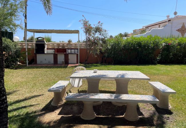 Ferienwohnung in Denia - TETOM BAJO EN PRIMERA LINEA DE PLAYA Ferienwohnung in Denia - TETOM BAJO EN PRIMERA LINEA DE PLAYA