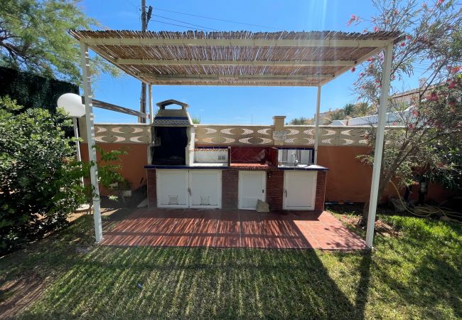 Ferienwohnung in Denia - TETOM BAJO EN PRIMERA LINEA DE PLAYA Ferienwohnung in Denia - TETOM BAJO EN PRIMERA LINEA DE PLAYA