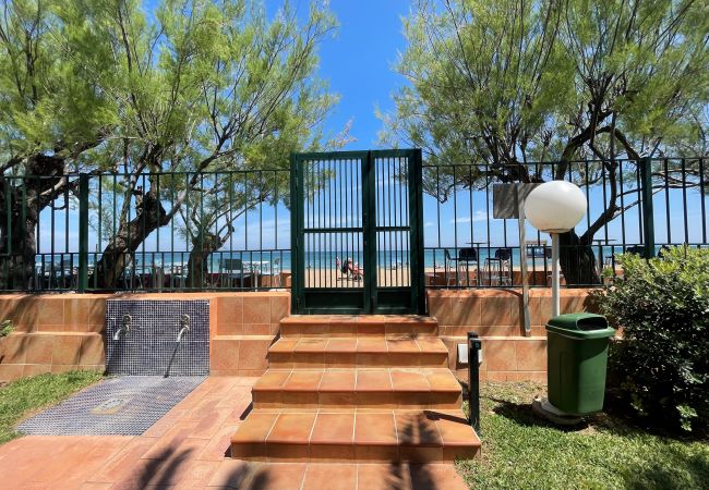 Ferienwohnung in Denia - TETOM BAJO EN PRIMERA LINEA DE PLAYA Ferienwohnung in Denia - TETOM BAJO EN PRIMERA LINEA DE PLAYA