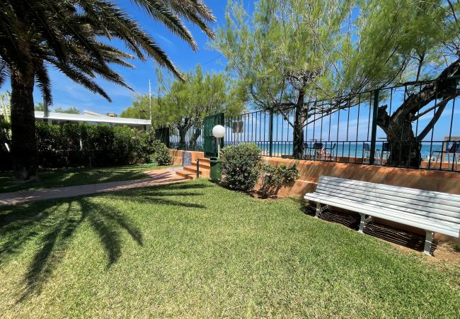 Ferienwohnung in Denia - TETOM BAJO EN PRIMERA LINEA DE PLAYA Ferienwohnung in Denia - TETOM BAJO EN PRIMERA LINEA DE PLAYA